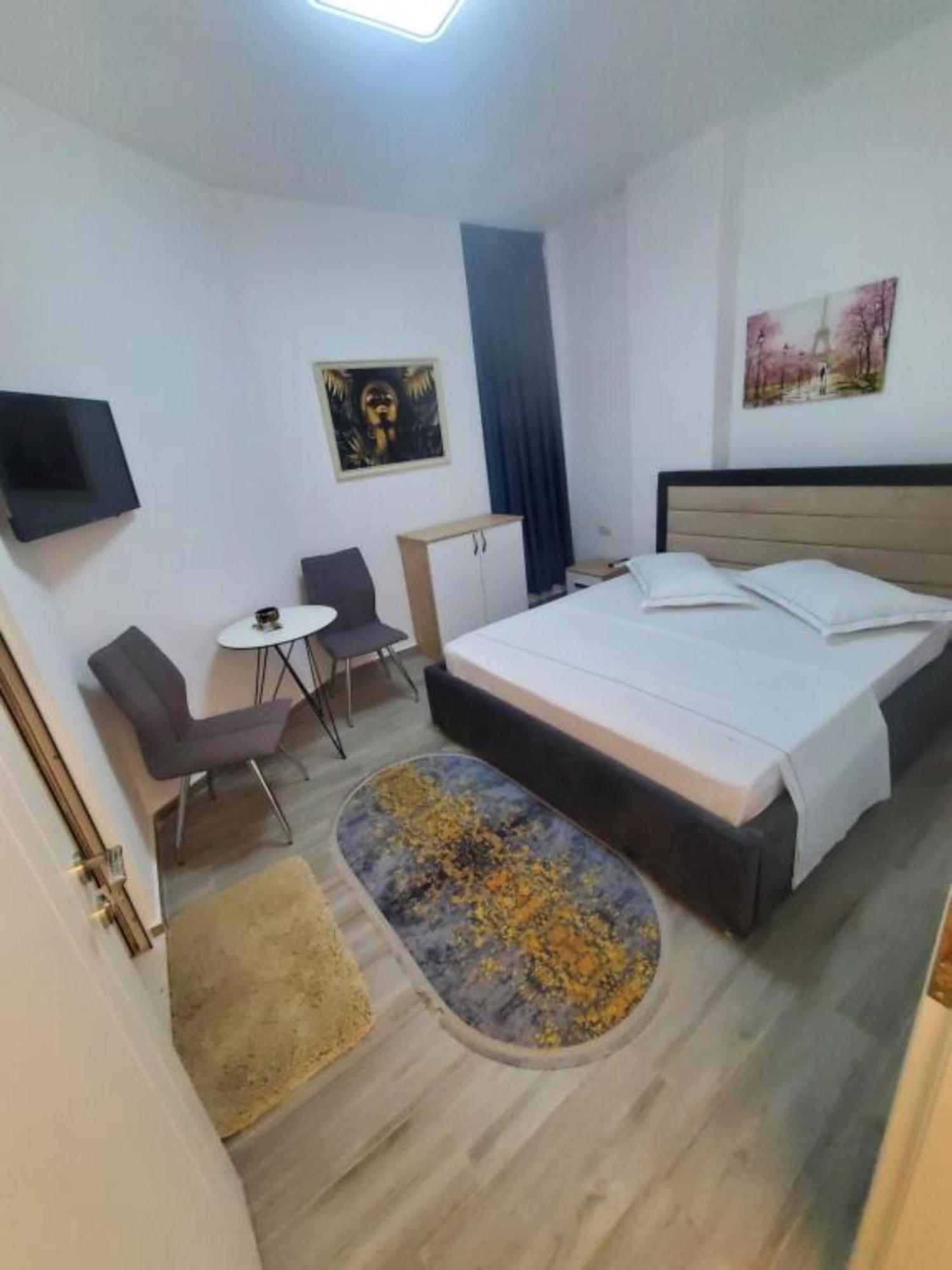 Bs Hotel ドゥラス エクステリア 写真